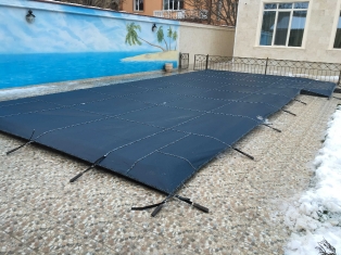 Строительство бетонного бассейна с мозаикой на частном объекте в Симферополе, используется батутное зимнее накрытие - CoversPool 